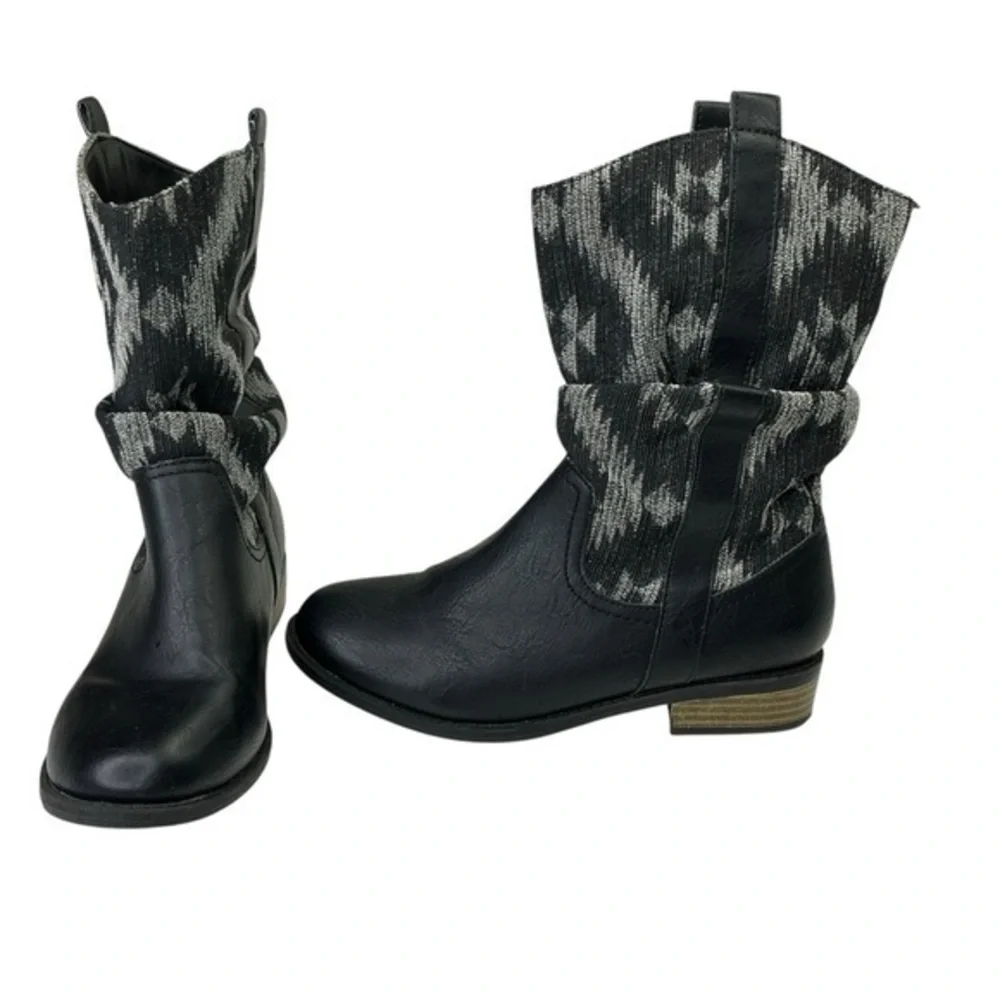 Old‎ Navy Black and Gray Girls Boots Size 2 Southwestern Print Slouchy Style
